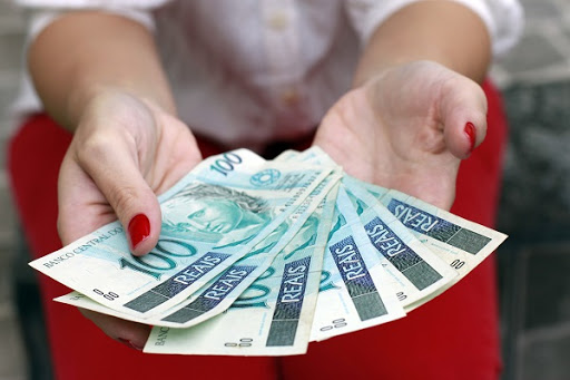 Aprovado auxílio emergencial de R$ 600,00: Veja quem tem direito